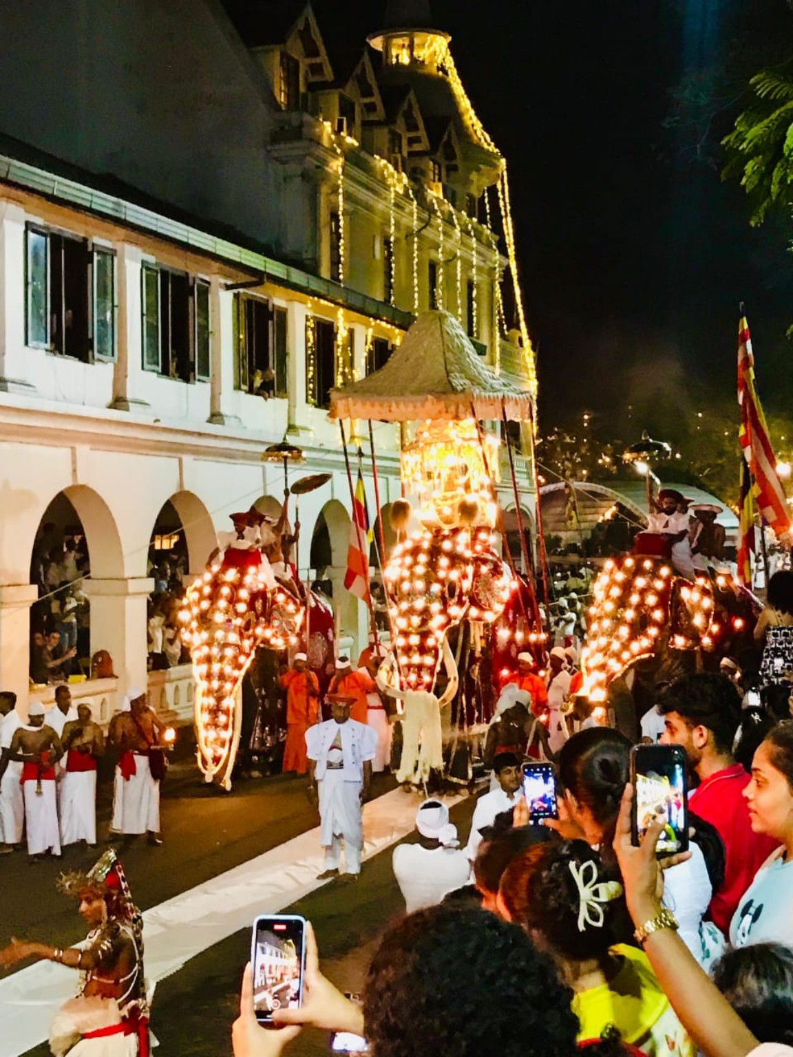 Kandy Esala Perahera