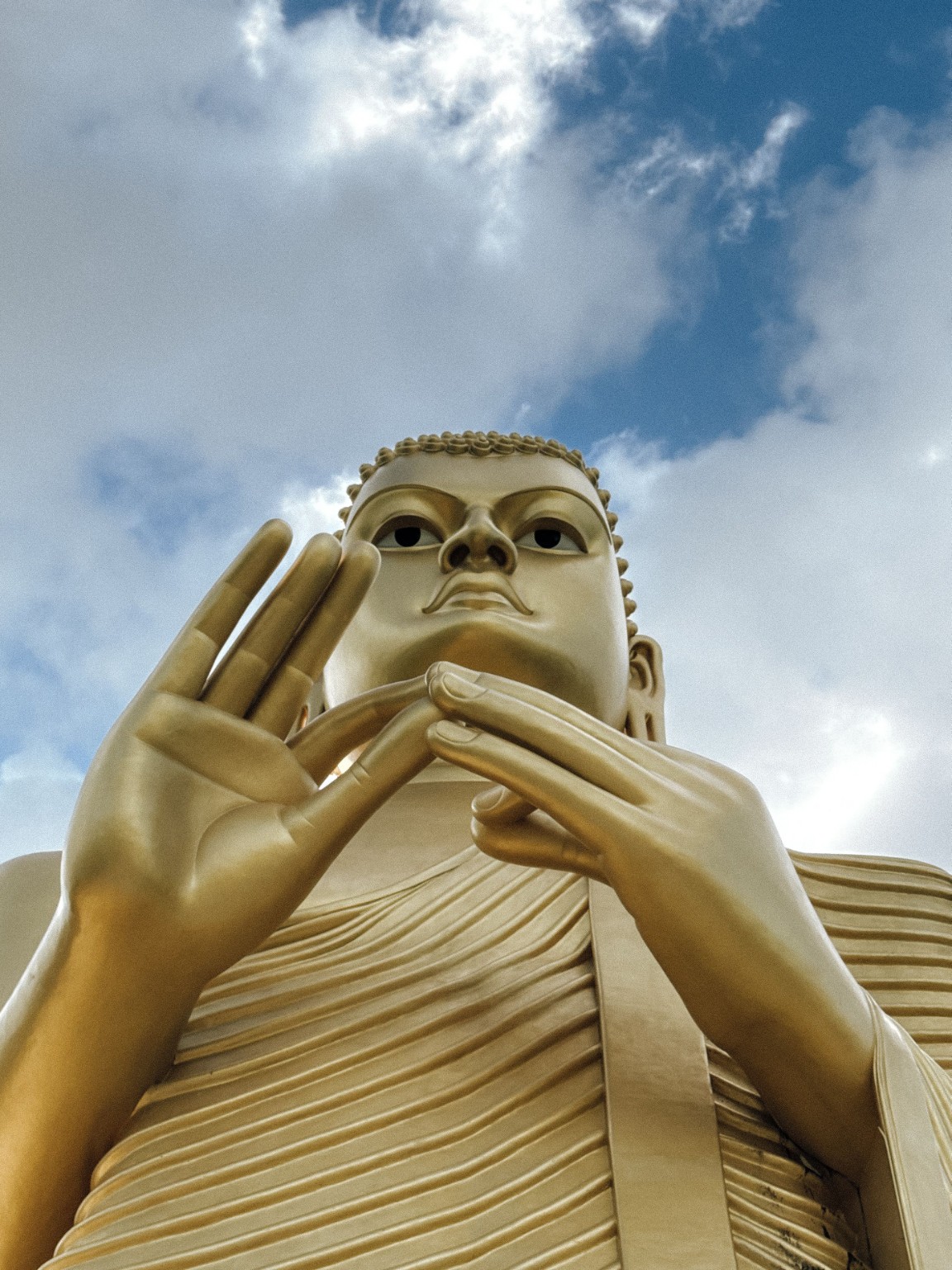 Large Buddhist statue in Sri Lanka